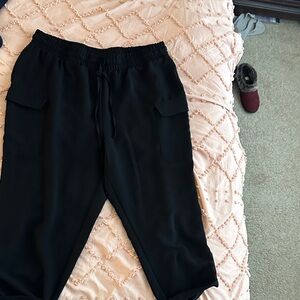 Nina Leonard Black Elastic Waist Capris